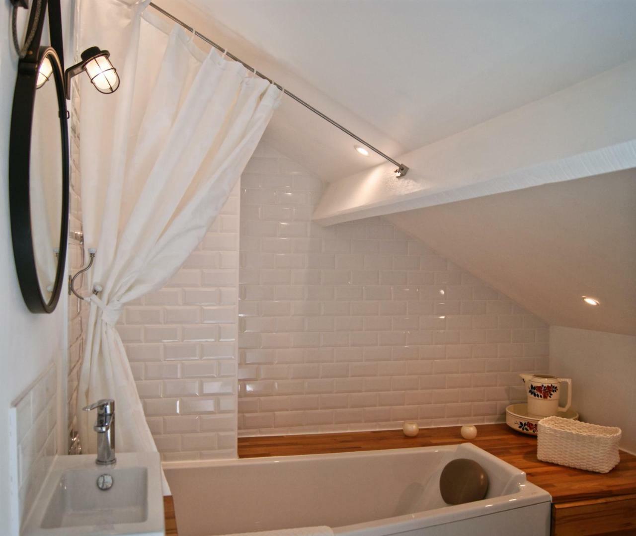 Le Grenier De Louisette Bed & Breakfast Libourne Eksteriør bilde