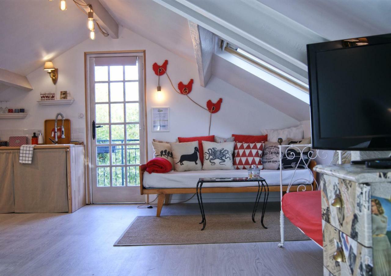 Le Grenier De Louisette Bed & Breakfast Libourne Eksteriør bilde